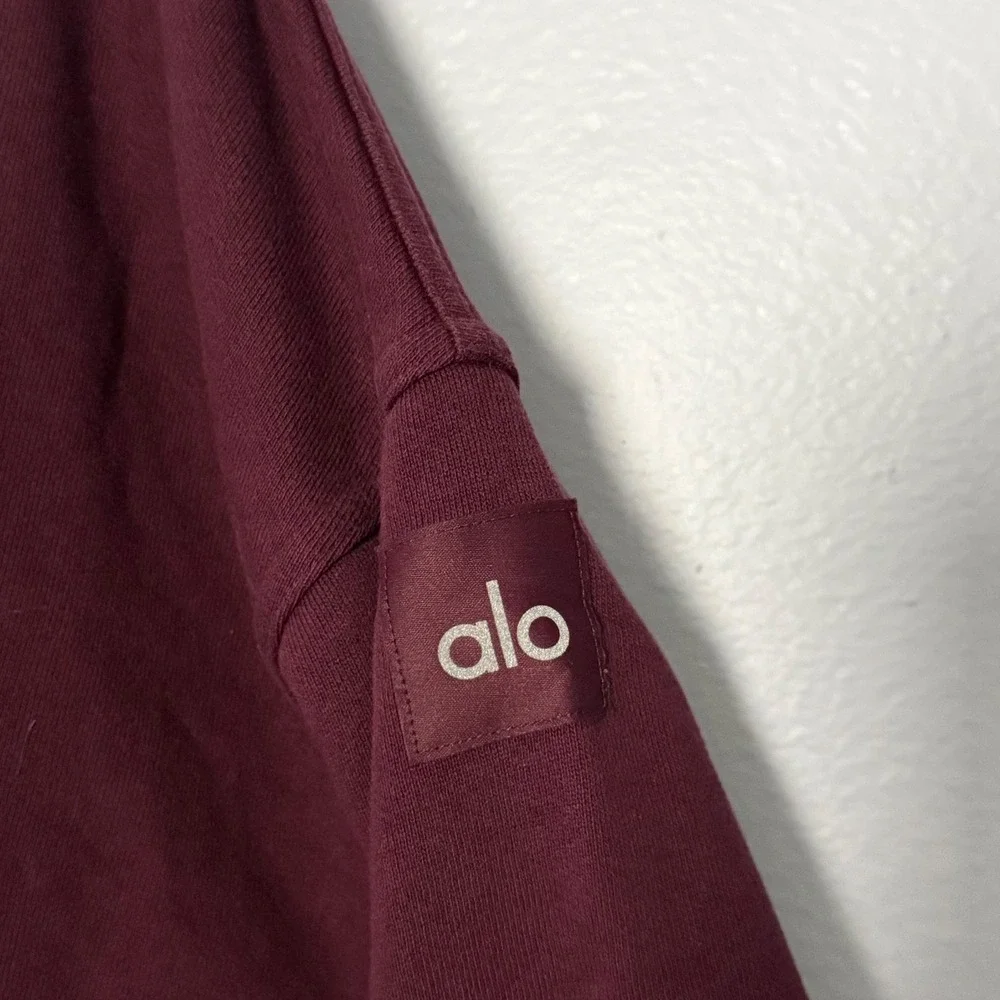 Alo Yoga Hazy Mock Neck Pullover in Burgundy Oversized Relaxed - Medium